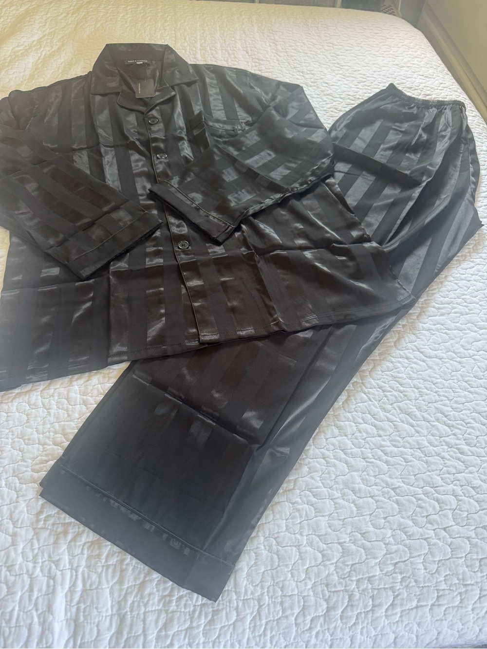Woman Black Satin Stripe Relaxed Pants